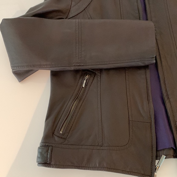 Cole Haan genuine leather jacket with detachable cotton jersey hood. ✨LIKE NEW✨ - Picture 12 of 15